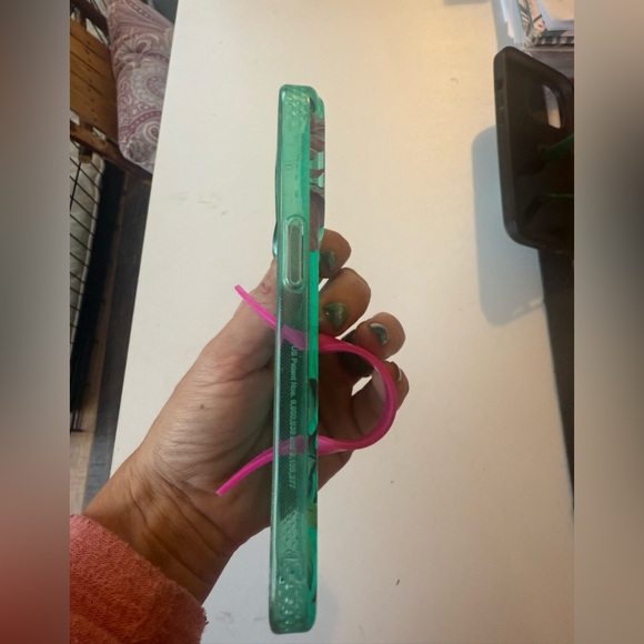 iPhone 11Pro Loopy Case - Picture 3 of 5